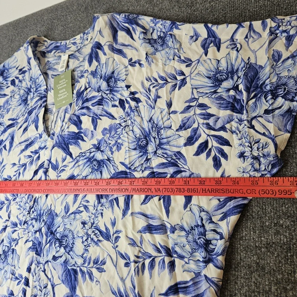 NWT H M Swim Cover Up‎ Blue Floral Delft Size Medium Large Vneck Resort Poolside